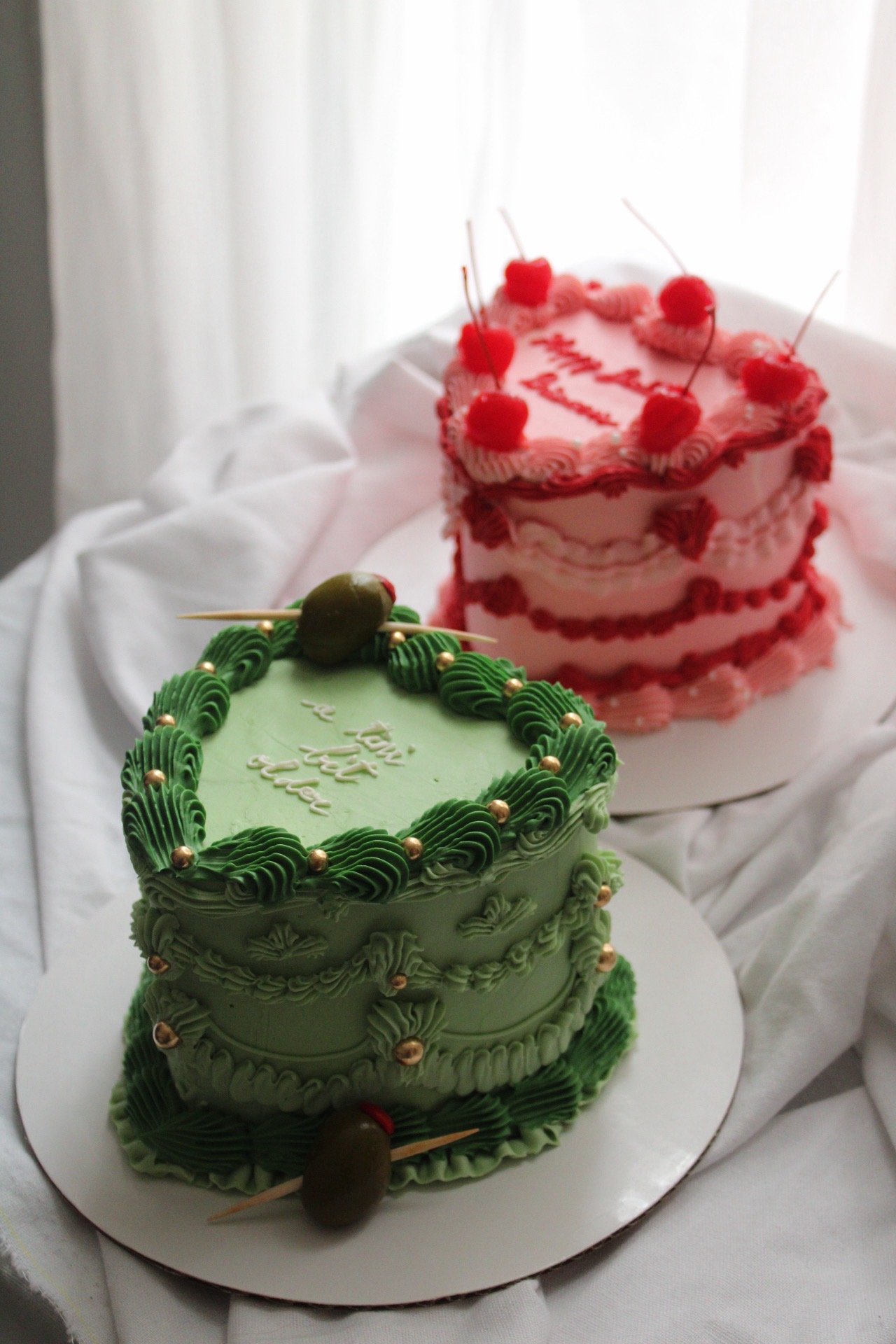 A tini bit older Olive Martini Cake and classique vintage cake with cocktail cherries